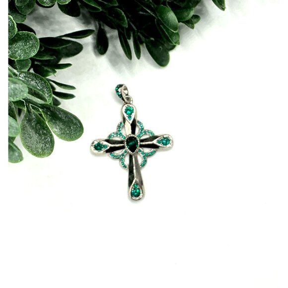 Silver tone Cross Pendant With Green Gemstones - Picture 3 of 4